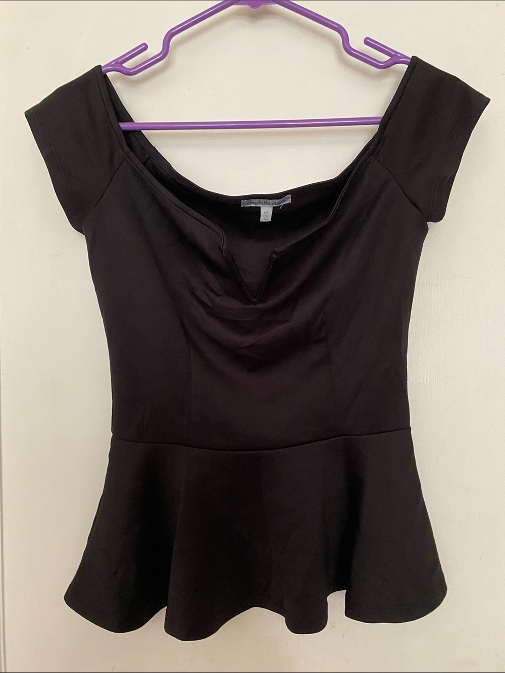 ! Charlottr Russe top suze M in great condition